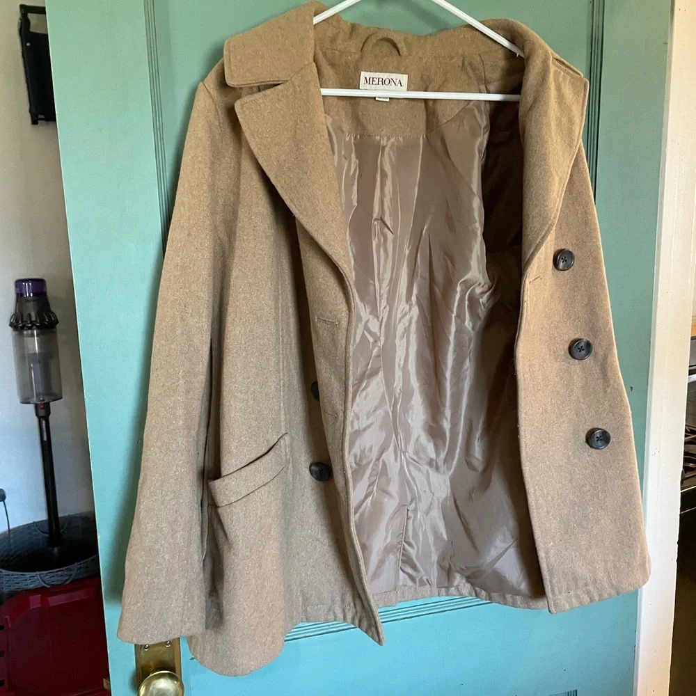 Jacket - Picture 2 of 4